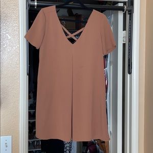 Brown short dress with short sleeves